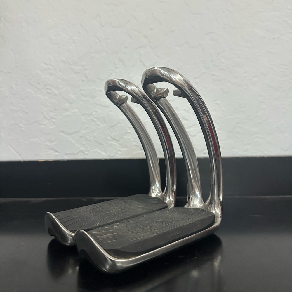 Ophena magnetic horse stirrups